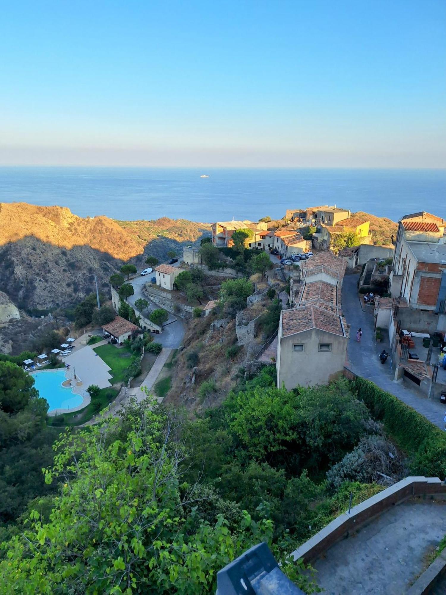 A Casa Da Nonna Brasa Holiday Home Savoca Luaran gambar
